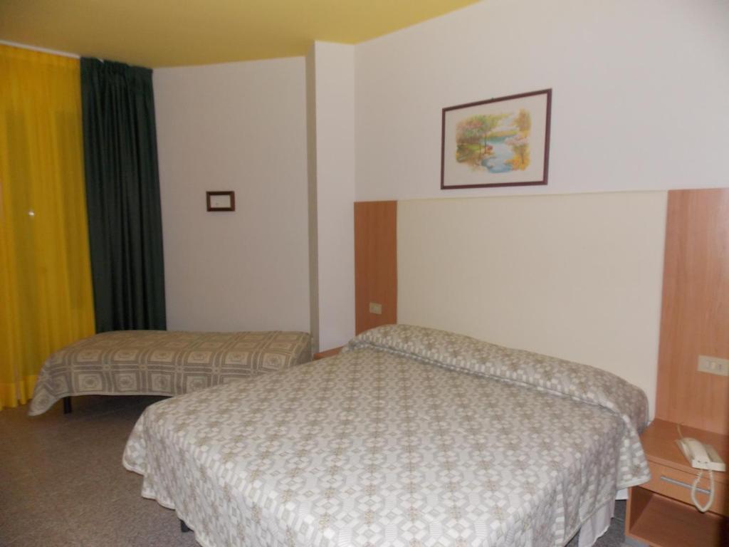 Hotel Colorado Лидо ди Йезоло Екстериор снимка